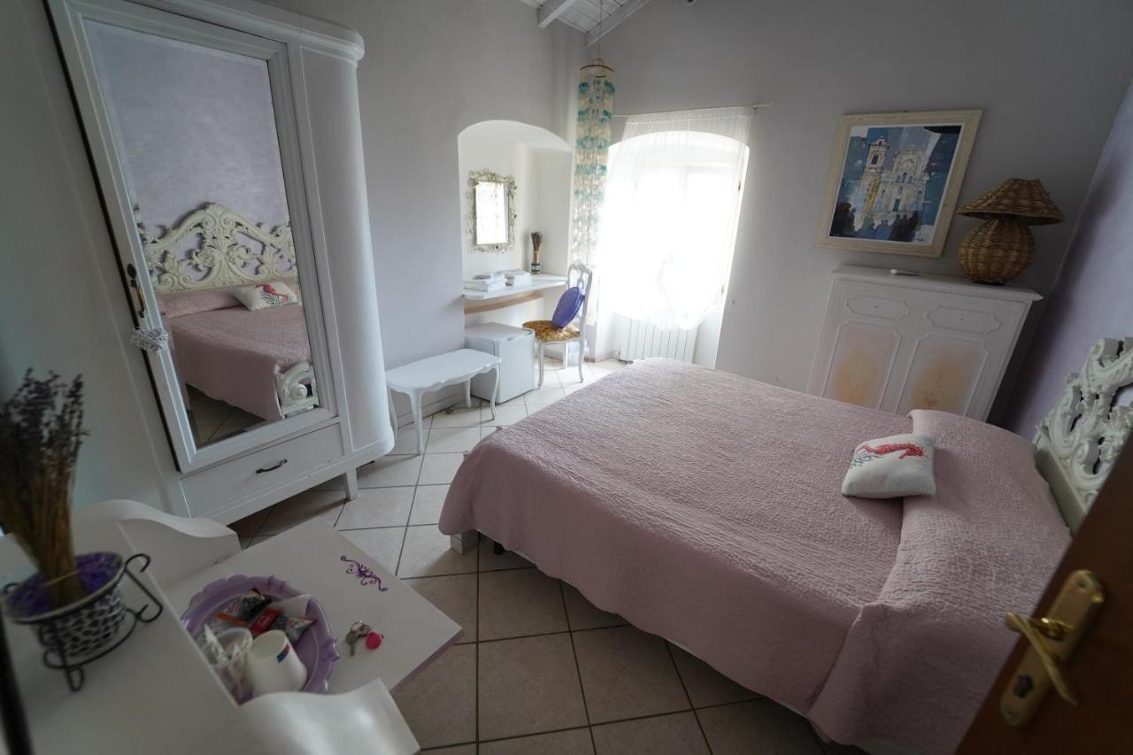 Camera Nel Borgo Medievale Di Cervo - Lenottimediterranee Экстерьер фото